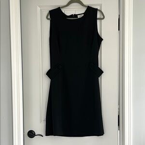 Elegant Black Sleeveless Dress